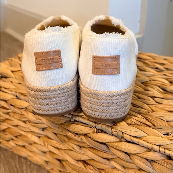 TOMS Cream Canvas Espadrille Slip-On with Rope Sole - Picture 2 of 5